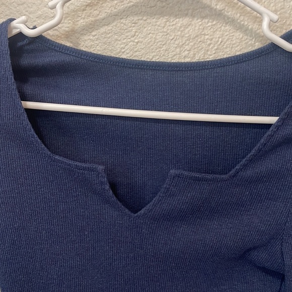 Brand new long sleeve Henley - Picture 2 of 3